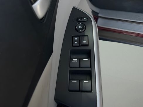 Used 2012 Honda CR-V EX-L image 17