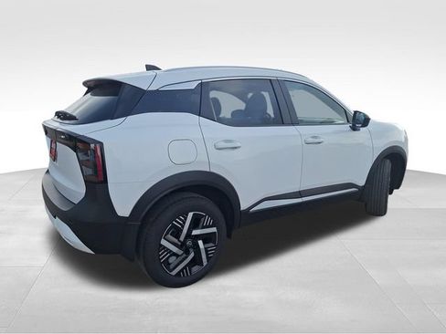 Certified 2026 Nissan Kicks SV w/ SV Premium Package FWD image 8