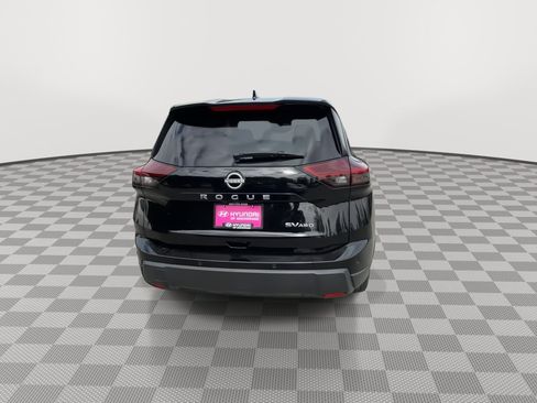 Used 2024 Nissan Rogue SV AWD/4WD image 7