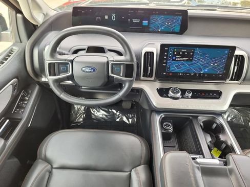 Used 2025 Ford Expedition Active RWD image 23