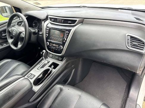 Used 2020 Nissan Murano SL w/ Moonroof Package FWD image 17