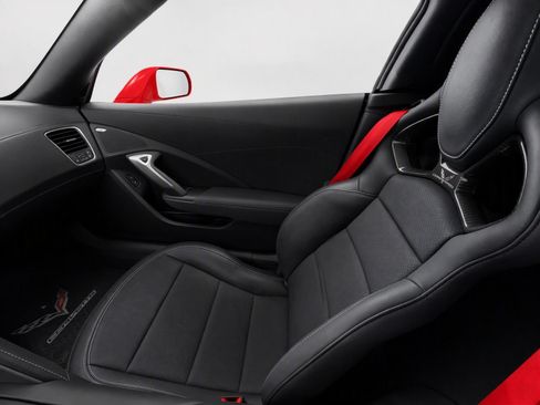 Used 2017 Chevrolet Corvette Grand Sport RWD image 18
