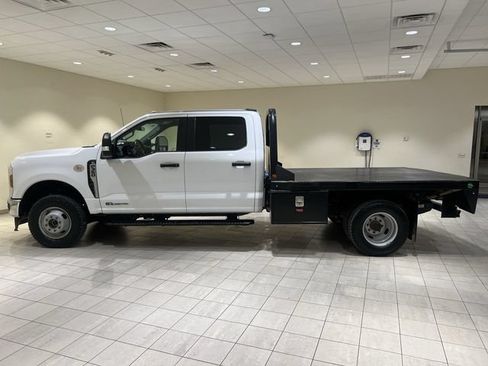 Used 2025 Ford F350 XL w/ XL Chrome Package AWD/4WD image 2