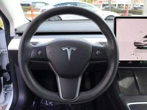 Used 2023 Tesla Model 3 Standard Range image 43