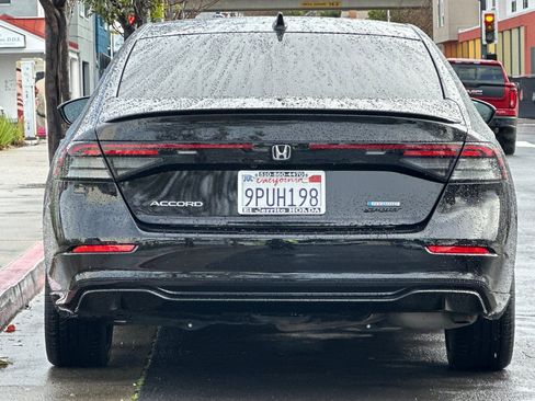 Used 2023 Honda Accord Sport image 4