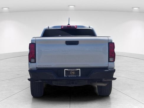 Used 2025 Chevrolet Colorado W/T AWD/4WD image 6