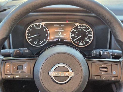 Used 2022 Nissan Rogue SV image 21