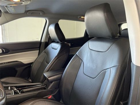 Used 2022 Jeep Compass Limited image 19