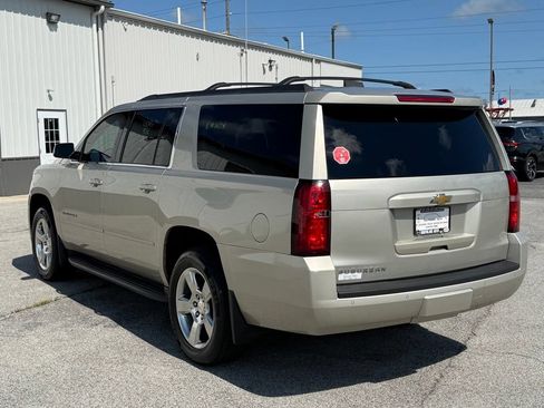 Used 2015 Chevrolet Suburban LT w/ Luxury Package AWD/4WD image 6