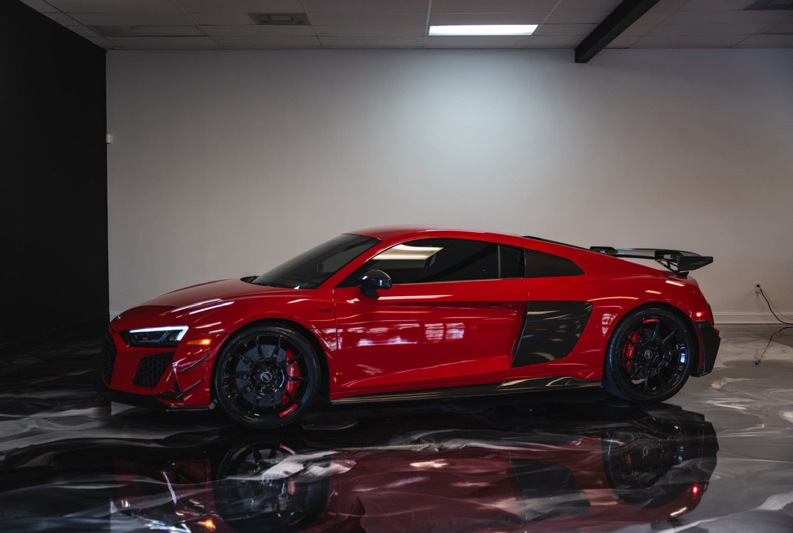 Used 2023 Audi R8 V10 GT RWD image 34