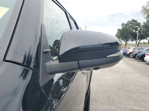 Used 2023 Toyota 4Runner Limited image 4