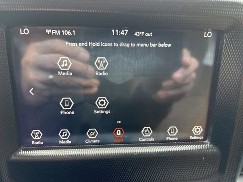 Used 2019 Jeep Wrangler Unlimited Sahara w/ Dual Top Group AWD/4WD image 37