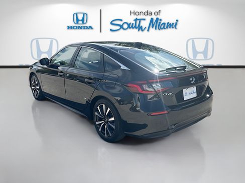 Certified 2024 Honda Civic EX-L image 5