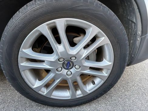 Used 2016 Volvo XC70 T5 Premier w/ Proximity Package AWD/4WD image 5