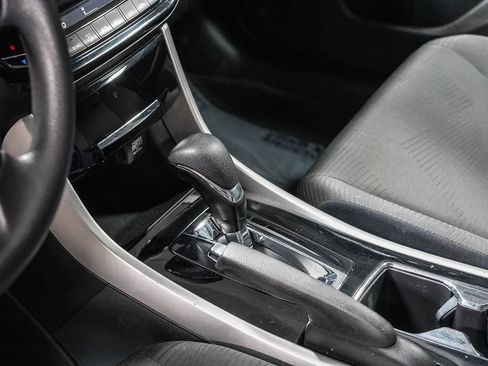 Used 2017 Honda Accord LX image 23