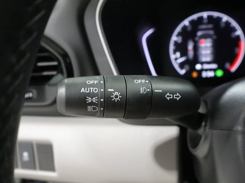 Used 2025 Honda Pilot Touring image 38