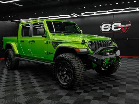 New 2025 Jeep Gladiator Sport w/ Premium Package AWD/4WD image 7