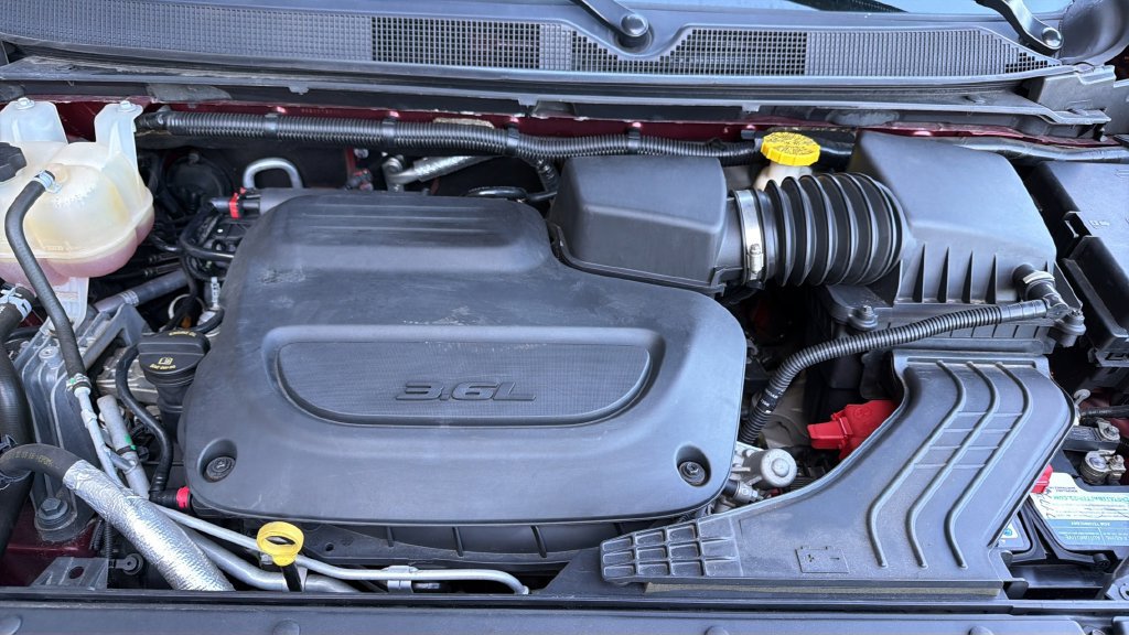 Used 2019 Chrysler Pacifica Touring-L w/ Advanced Safetytec Group FWD image 38