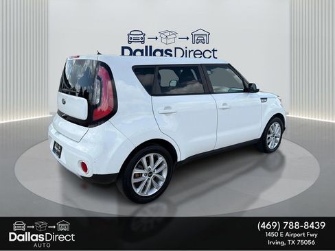 Used 2019 Kia Soul + FWD image 6