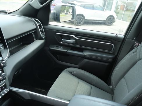 Used 2025 RAM 1500 Big Horn AWD/4WD image 25