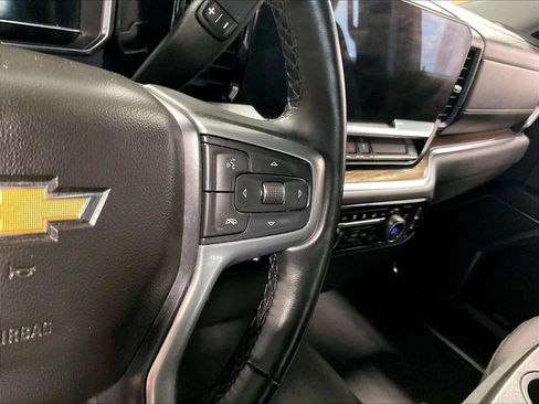 Used 2023 Chevrolet Silverado 1500 LT AWD/4WD image 23
