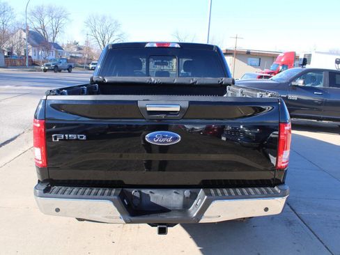 Used 2017 Ford F150 XLT w/ Equipment Group 302A Luxury image 4