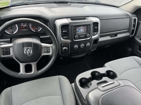Used 2024 RAM 1500 Classic SLT AWD/4WD image 13
