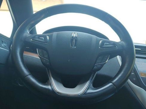 Used 2019 Lincoln MKC Reserve w/ MKC Climate Package AWD/4WD image 16