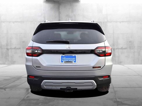 New 2025 Honda Pilot TrailSport image 6