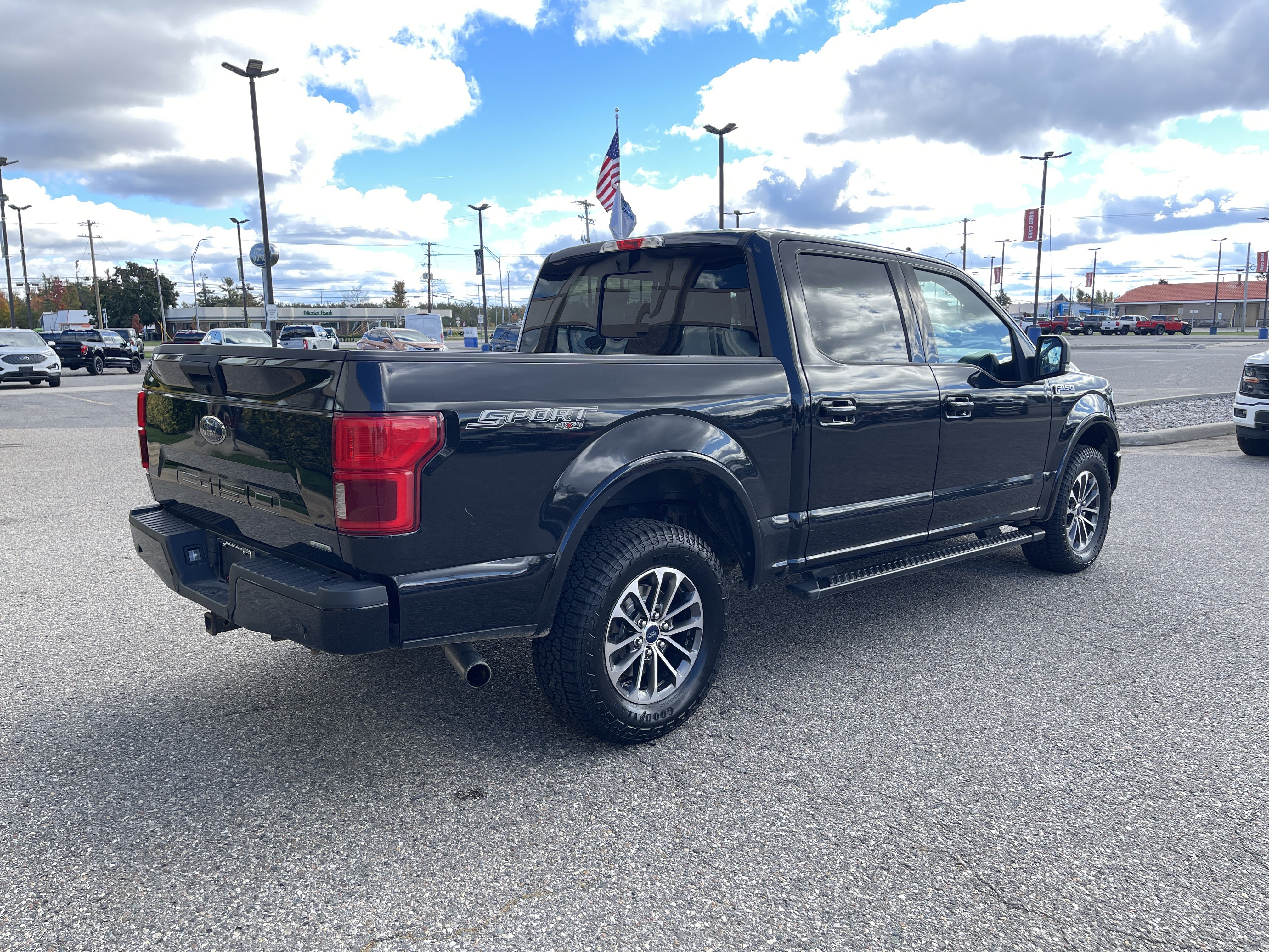 Used 2019 Ford F150 XLT w/ Equipment Group 302A Luxury AWD/4WD image 3
