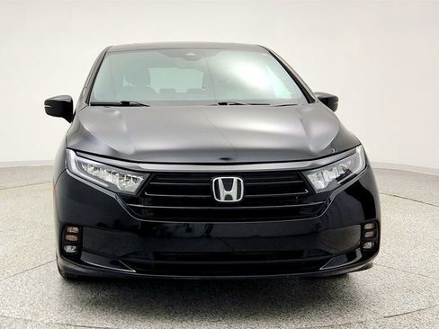 Used 2023 Honda Odyssey Sport image 2