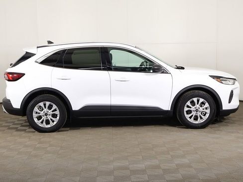 Used 2024 Ford Escape Active w/ Cold Weather Package FWD image 18