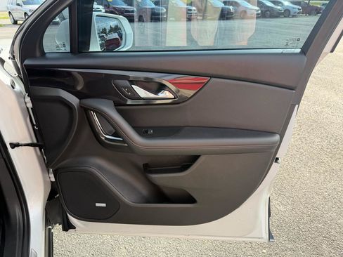 Used 2020 Chevrolet Blazer RS FWD image 22