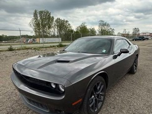 Used 2021 Dodge Challenger SXT w/ Blacktop Package RWD image 3