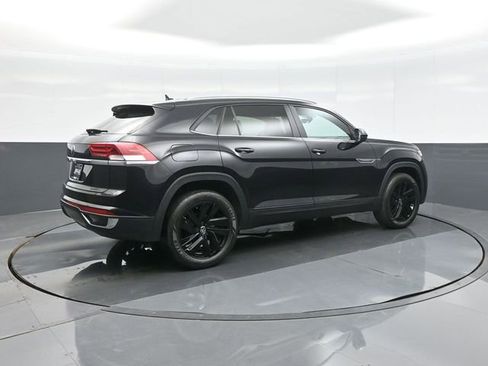 Used 2023 Volkswagen Atlas Cross Sport SE FWD image 7