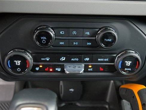 Used 2023 Ford Bronco Badlands image 22