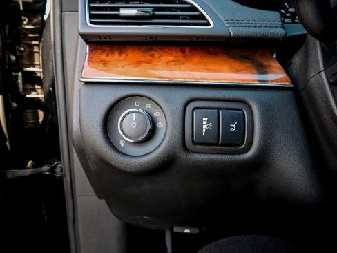 Used 2016 Lincoln MKT AWD image 25