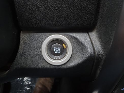 Used 2017 RAM 1500 Limited image 18