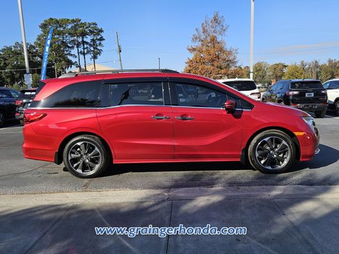Certified 2024 Honda Odyssey Elite image 6