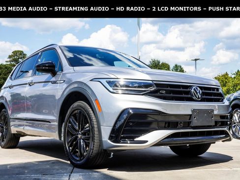 Used 2022 Volkswagen Tiguan SE R-Line image 4