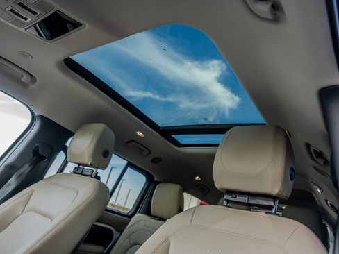 Used 2024 Land Rover Defender 130 S image 18