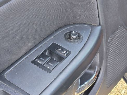 Used 2014 Dodge Challenger SXT w/ Super Sport Group (SS/T) image 21