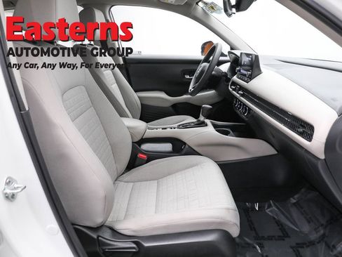 Used 2023 Honda HR-V LX image 23