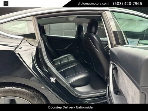 Used 2019 Tesla Model 3 Long Range image 21