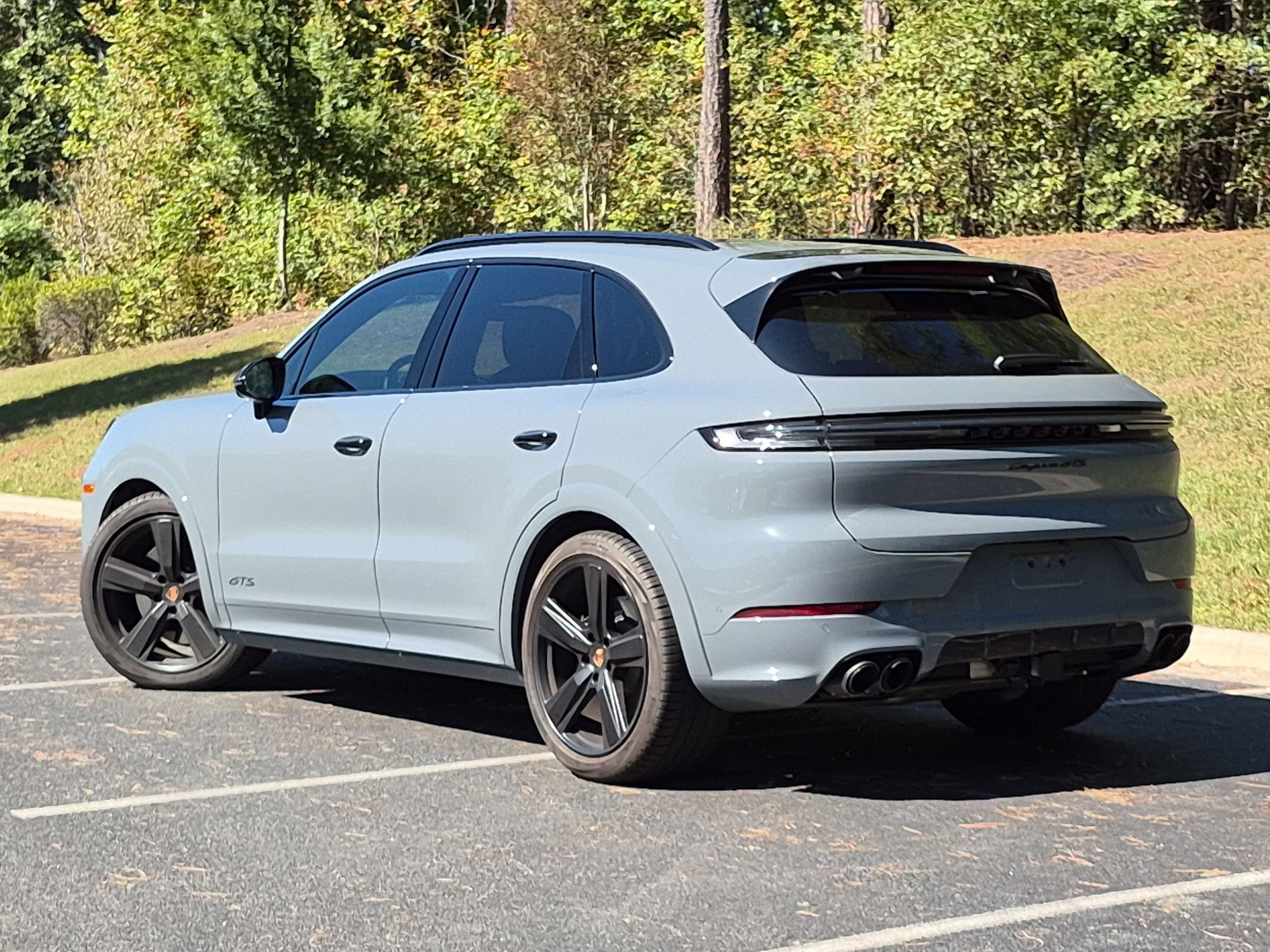 Certified 2026 Porsche Cayenne GTS AWD/4WD image 3