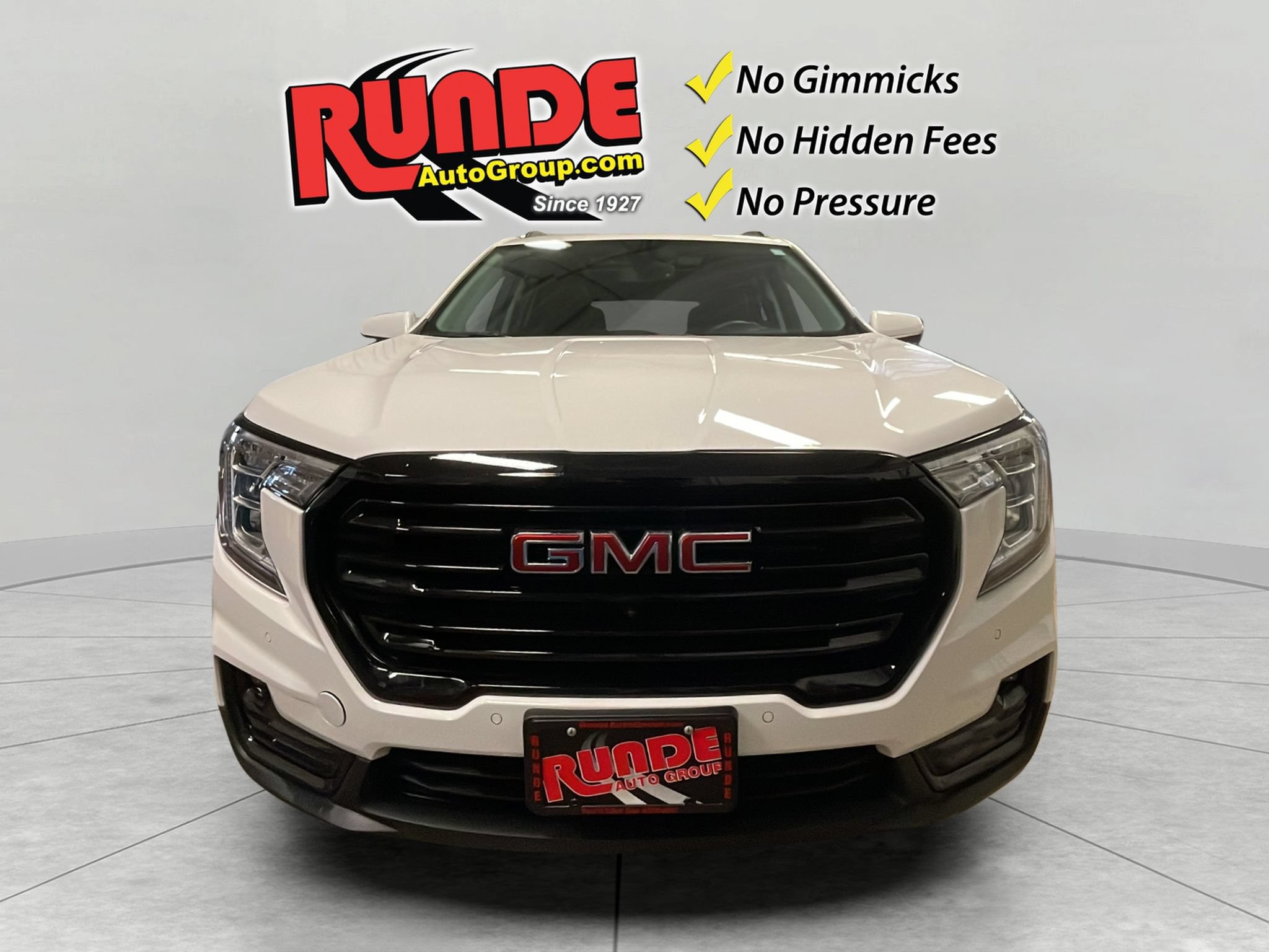Used 2022 GMC Terrain SLT w/ Infotainment Package II AWD/4WD image 9