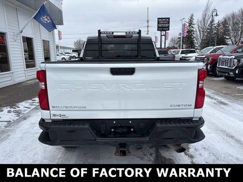 Used 2021 Chevrolet Silverado 2500 Custom w/ Custom Value Package image 6
