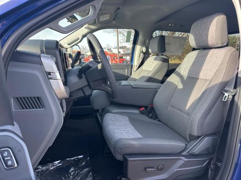 New 2026 Ford F250 XLT image 3