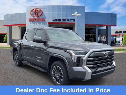 Used 2025 Toyota Tundra Limited AWD/4WD image 1