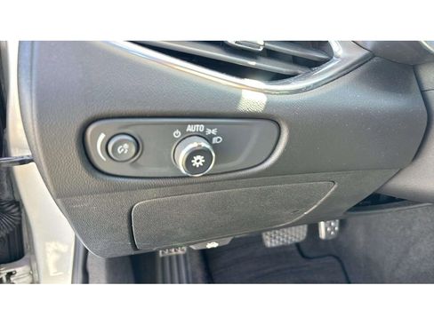 Used 2016 Chevrolet Malibu LT FWD image 20